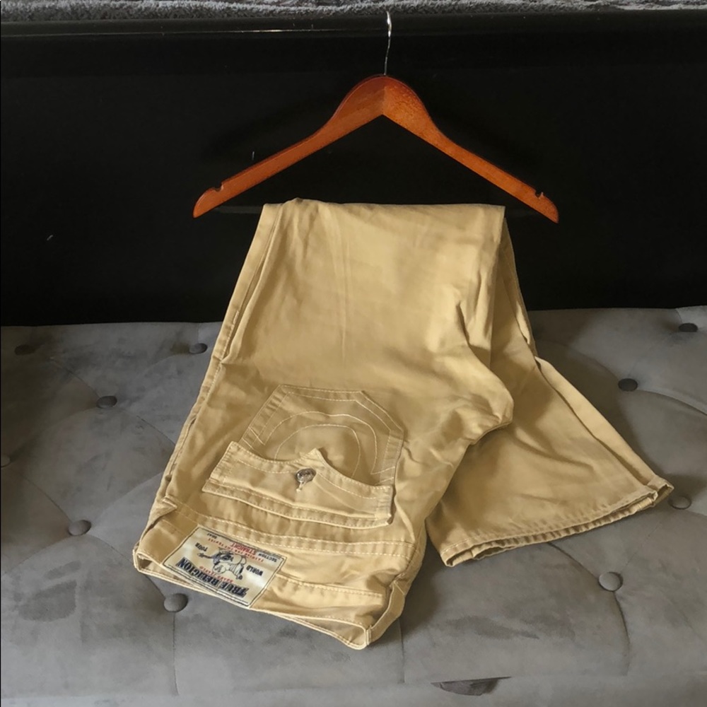 Men’s True Religion pants